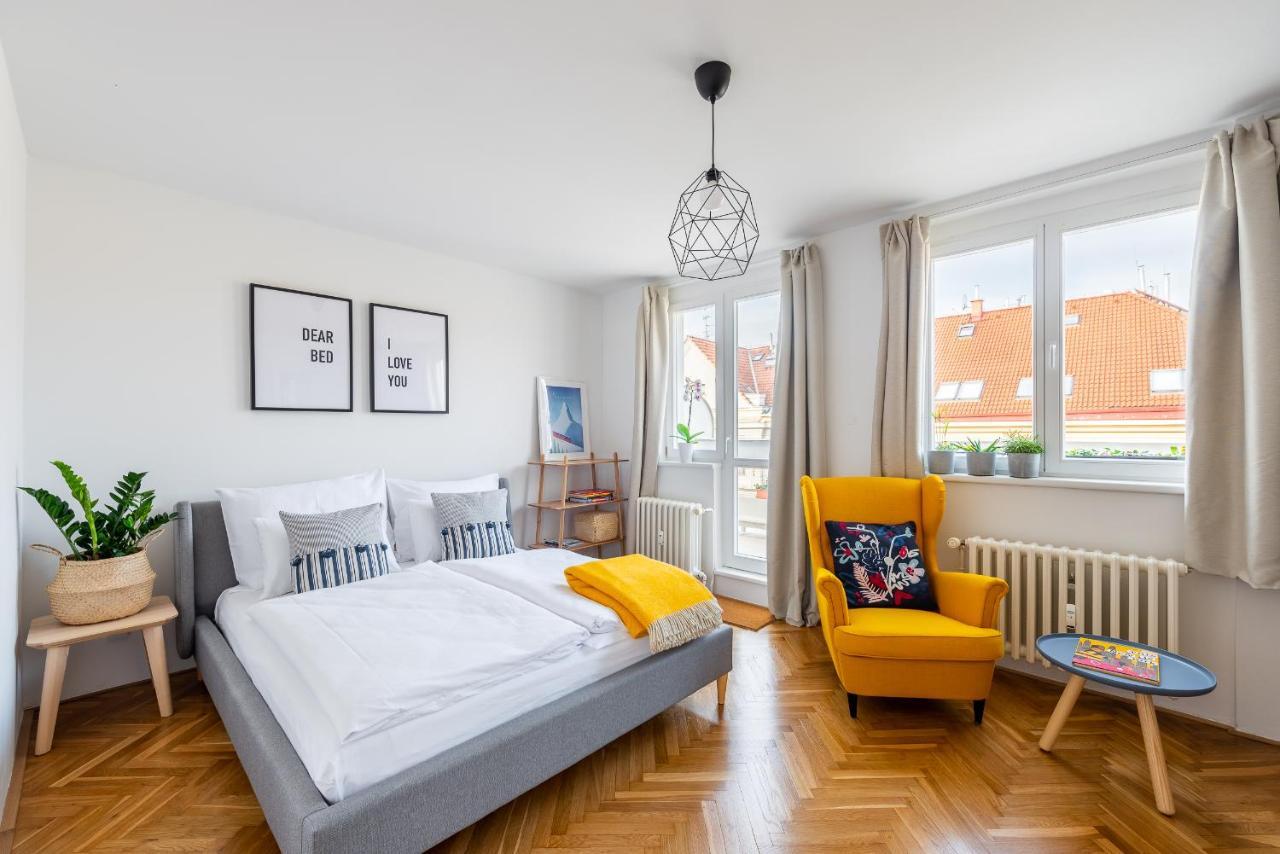 Bright Charming Apt With Terrace, Parking & Airco. Prague Extérieur photo